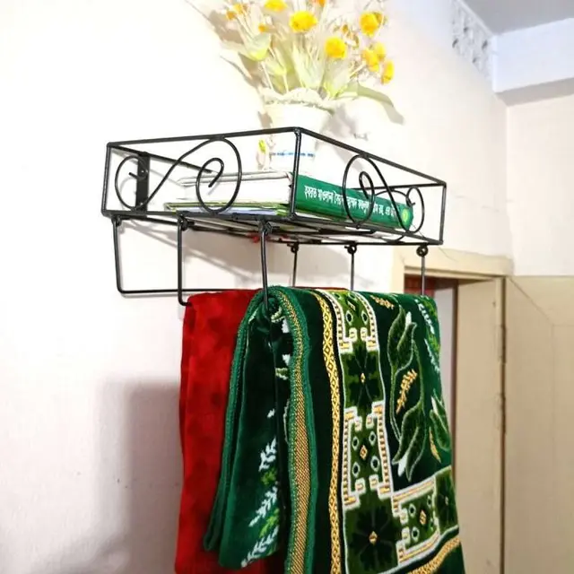 Al Quran & Jainamaz stand